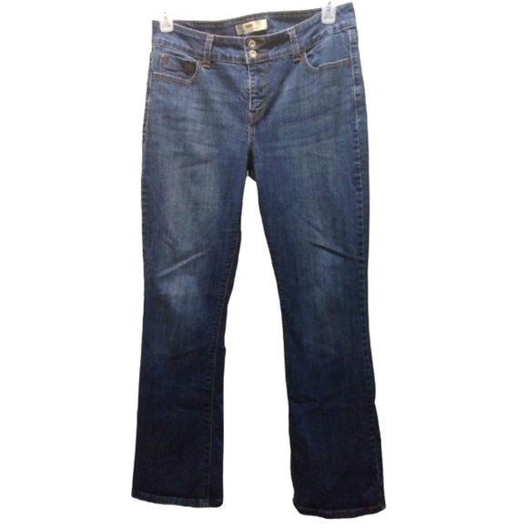 Levi's Denim - Levi's 526 Slender Boot Cut Pocketed Regular Wash Jeans Sized 12 M
